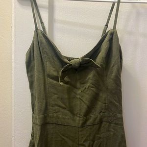 Abercrombie & Fitch olive green linen jumpsuit - size SMALL